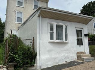 244 Hermitage St, Philadelphia, PA 19127