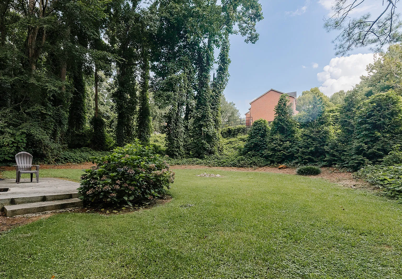 4 bed, 1325 sqft, $3,000 — Photo 4
