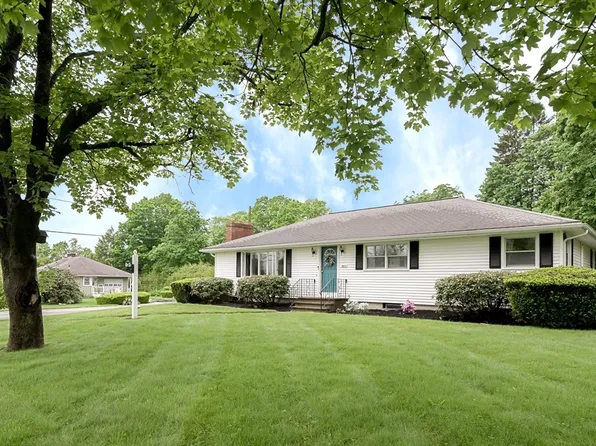 208-208B Pakachoag St, Auburn, MA 01501