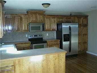 4th image of 1303 N 4th St E