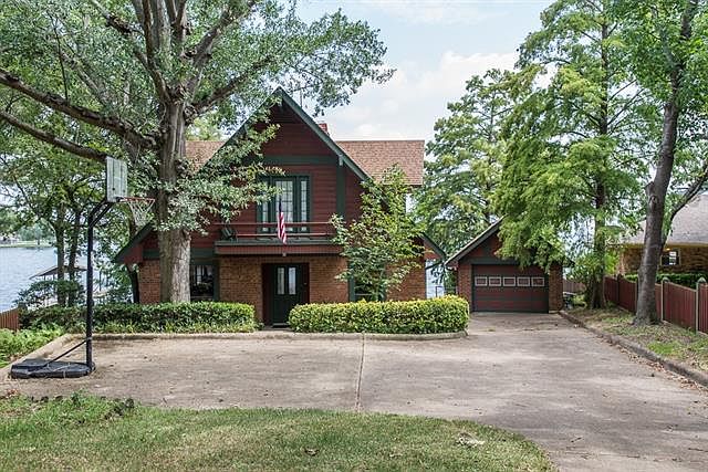 1st image of 127 Pebble Beach Dr