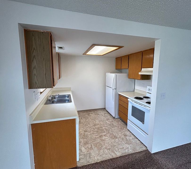 pe01 Progress Estates Apartment LLC 1201 Progress Dr Medford OR