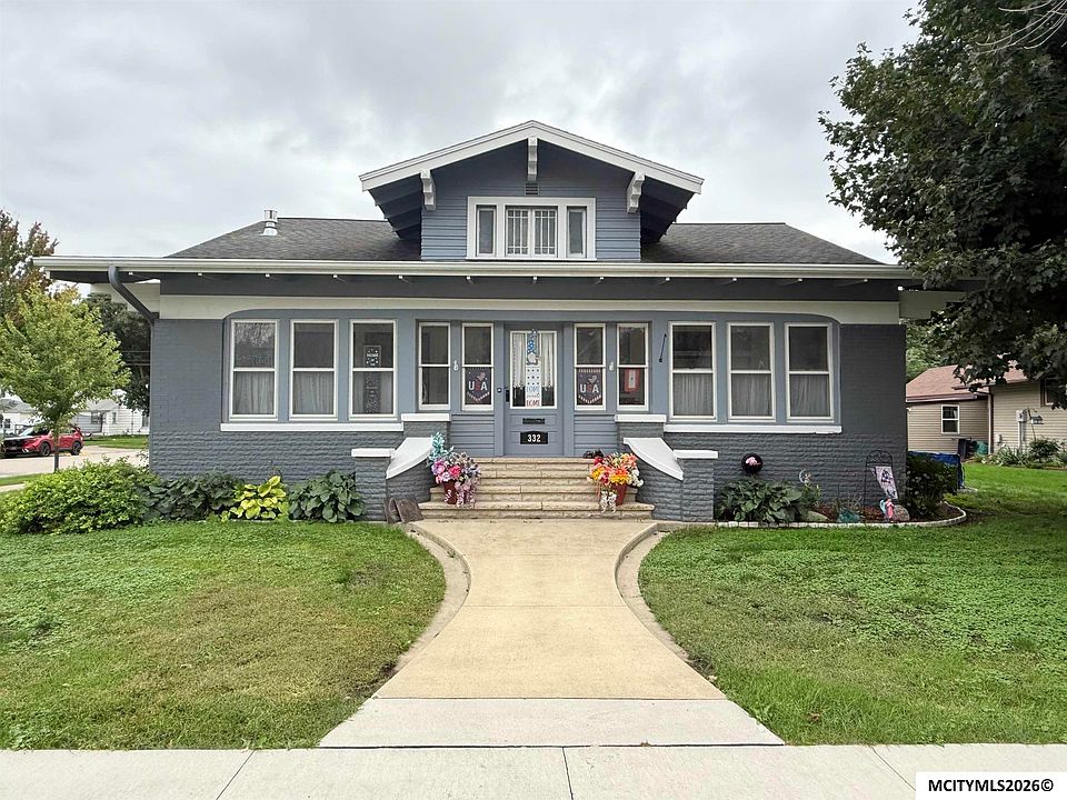 1st image of 332 Main St