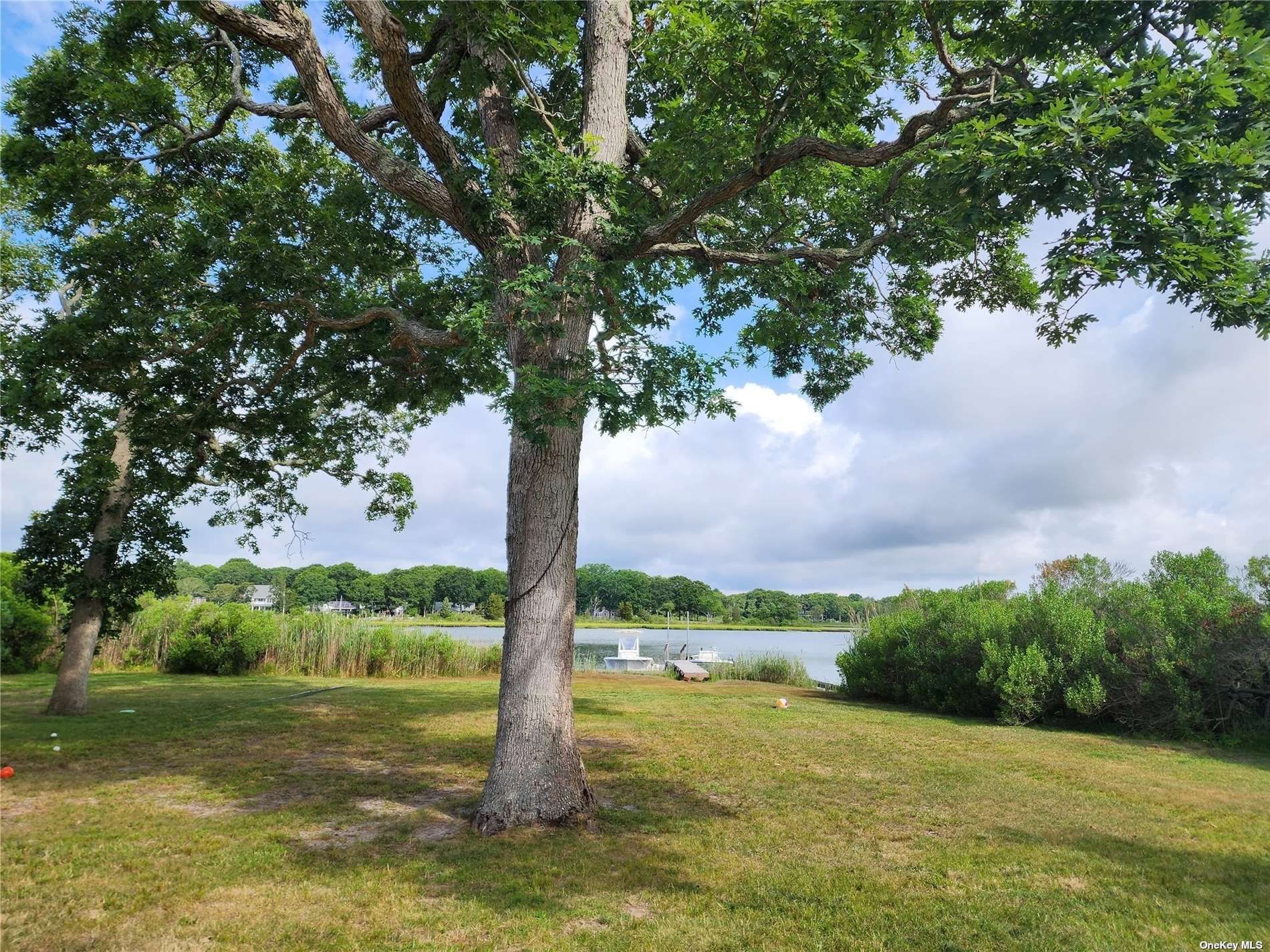 1205 Waterview Dr, Southold, NY 11971 Out East