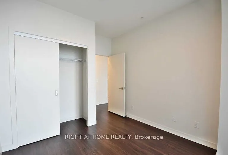 2087 Fairview St #905 — Photo 17
