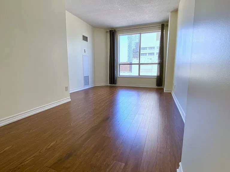 55 Bloor St E #1207 — Photo 1