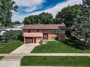 2708 E Avenue A, Bismarck, ND 58501