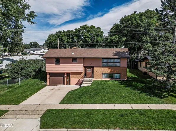 2708 E Avenue A, Bismarck, ND 58501