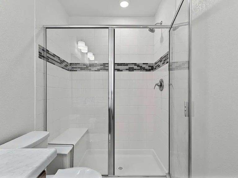 6361 N Malaya St — Photo 21