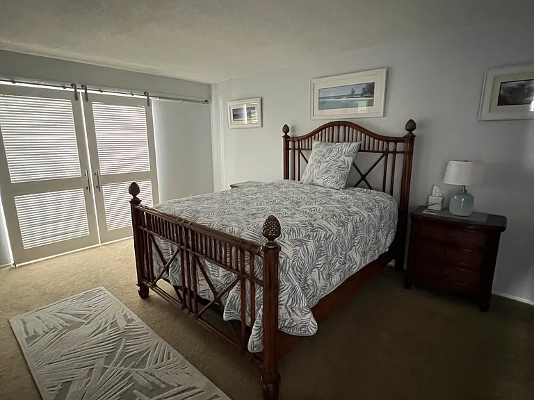 4775 Cove Cir #201 — Photo 6
