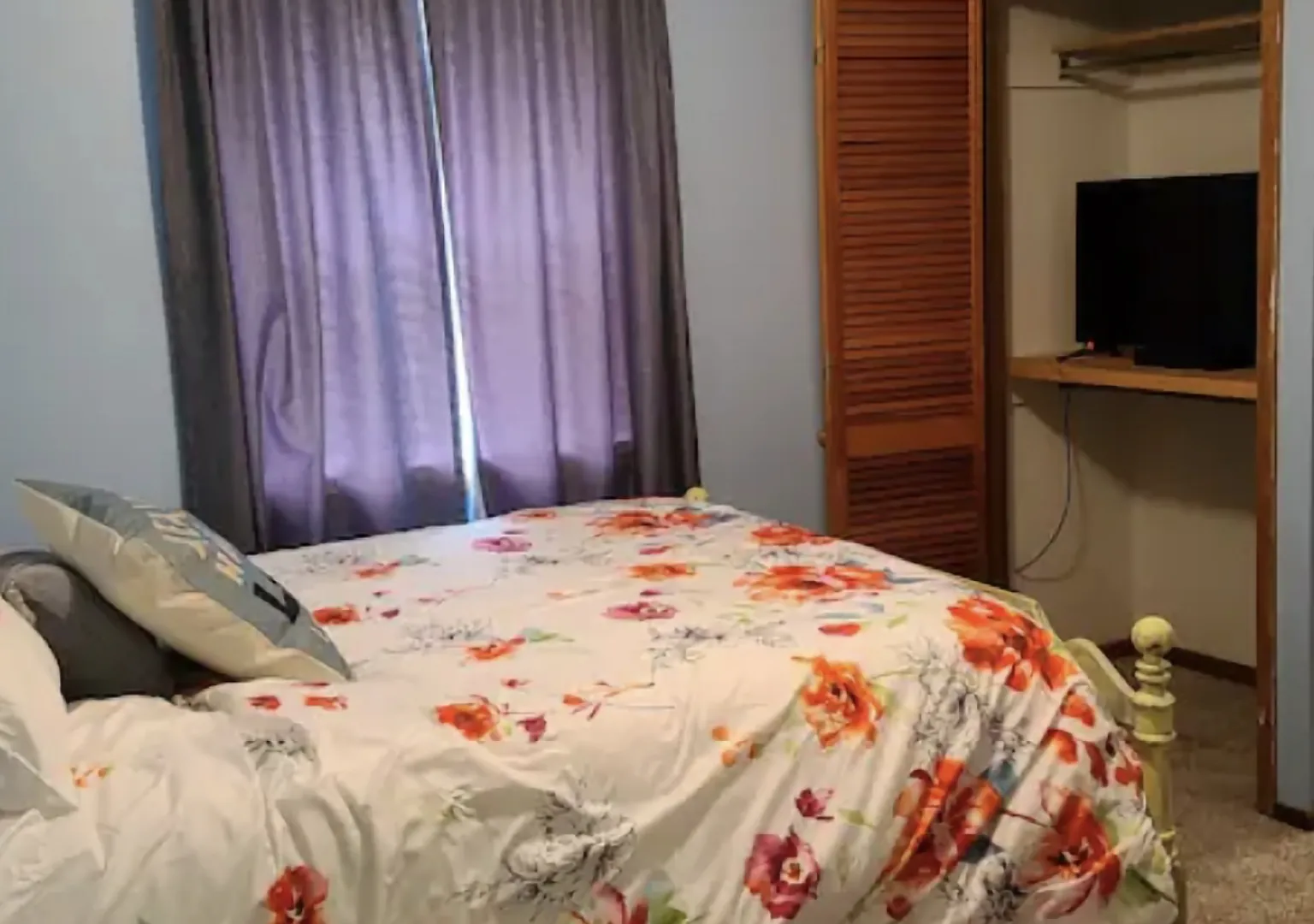 4 bed, 2100 sqft, $2,500 — Photo 2