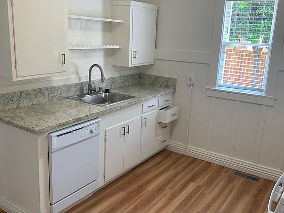 3rd image of 2021 5th St #A