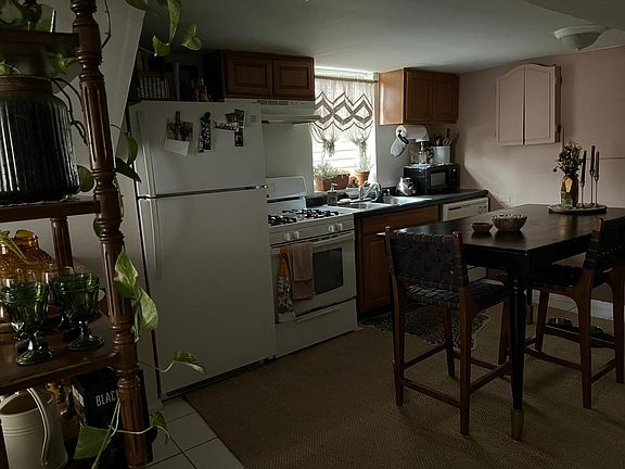 5th image of 1740 N Sawyer Ave