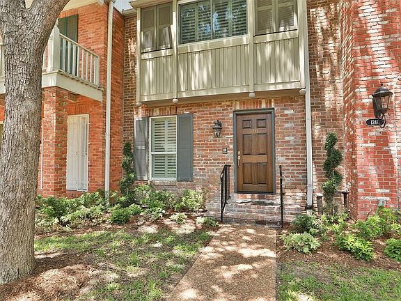 3rd image of 1242 Fountain View Dr #177