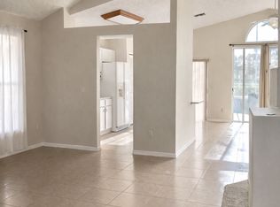 2916 Dickens Cir, Kissimmee, FL 34747