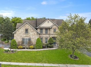 1070 Windsor Rd, Mechanicsburg, PA 17050