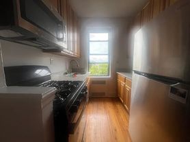 191 E 17th St, Brooklyn, NY
