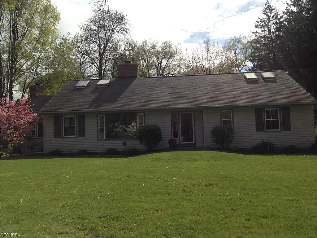 206 Diana Dr photo 1