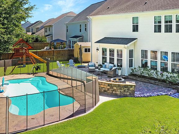 2nd image of 5004 Laurenbridge Lane