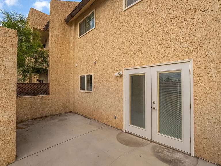 3949 S Torrey Pines Dr — Photo 25