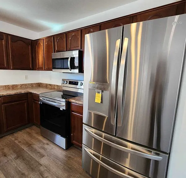 42065 W Hillman Dr — Photo 5