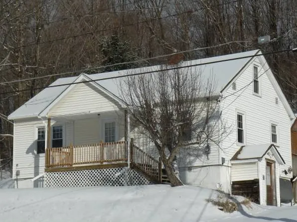 269 E Main St, Richmond, VT 05477