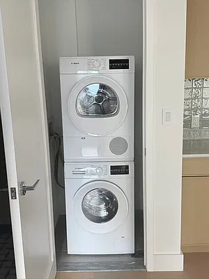 Laundry, photo 1
