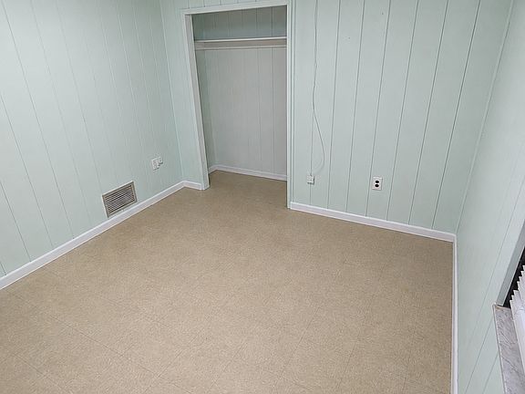 3rd image of 105 W Calvin St #3