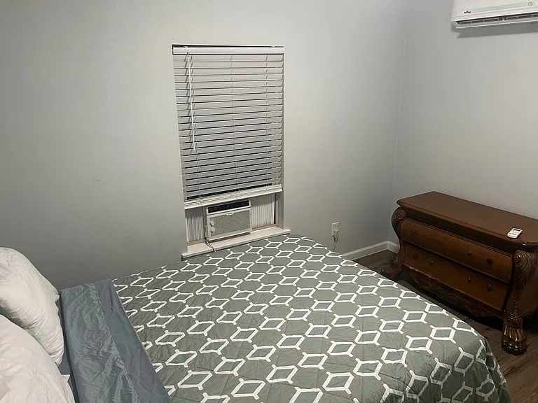 4812 Oakland St #3 — Photo 12