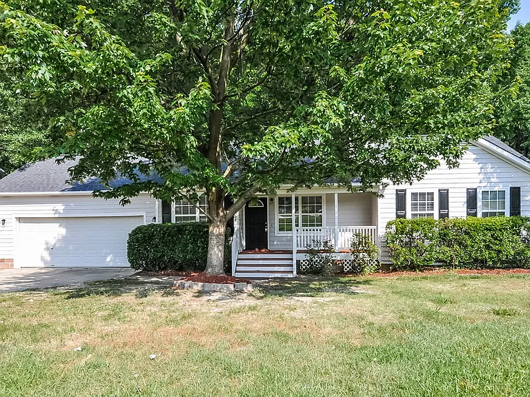 901 Perry Howard Rd — Photo 1