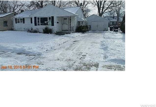 1st image of 210 Ilion St