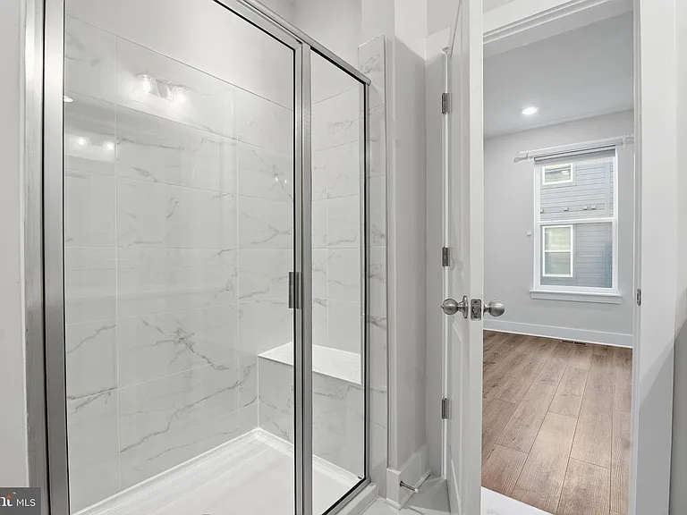 116 Crown St — Photo 20