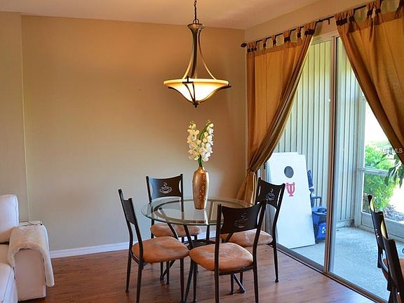 4th image of 12212 Country White Cir