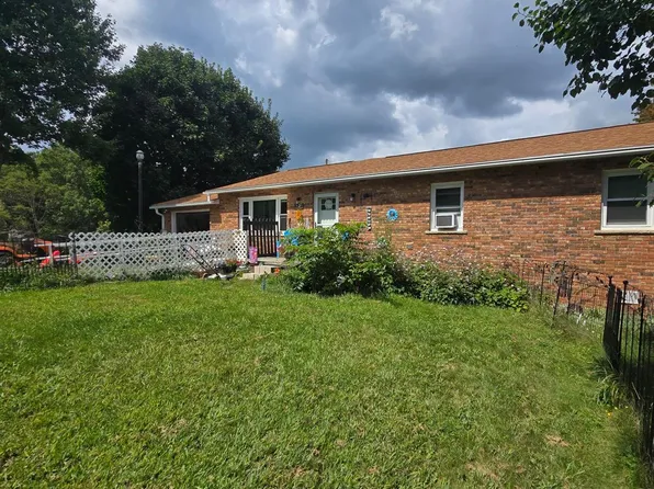 268 Marshall Cir, Shady Spring, WV 25918