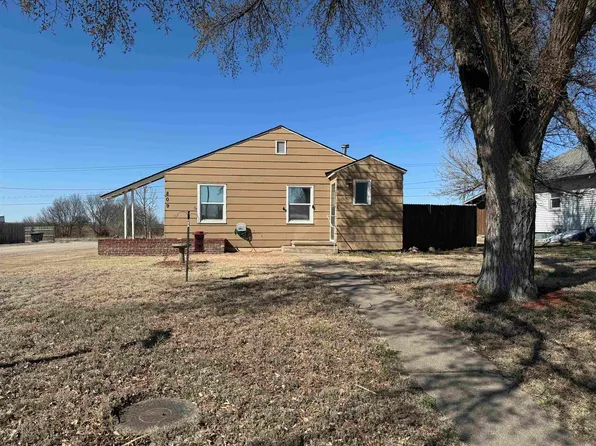 809 Atkin St, Jetmore, KS 67854