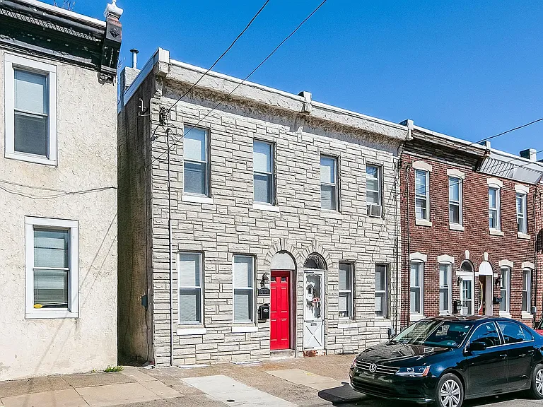 2811 E Venango St — Photo 1
