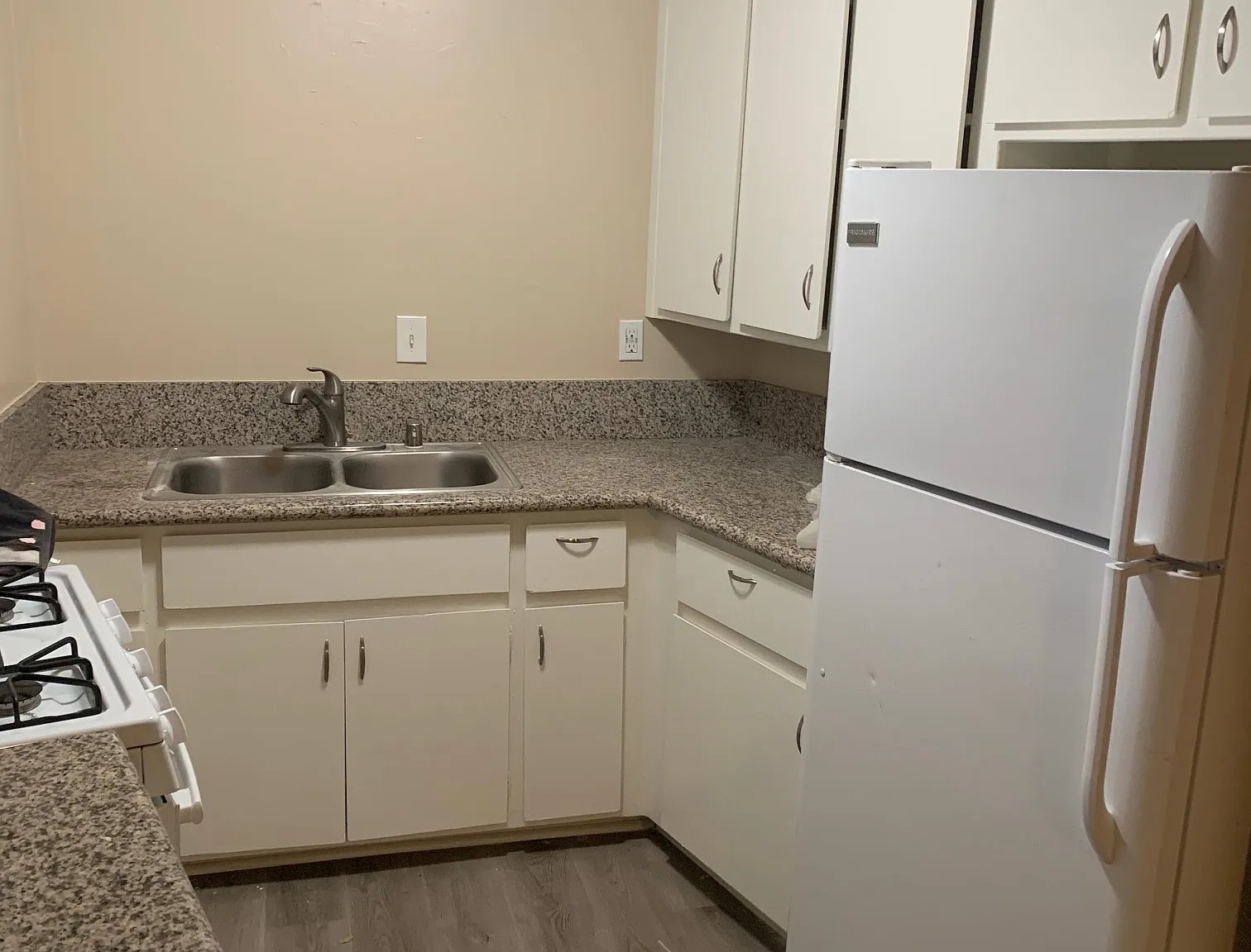 Courtview Apartments — Photo 3