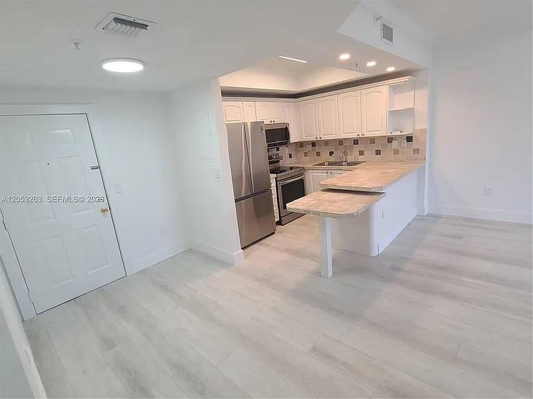 3500 Coral Way #812 — Photo 10