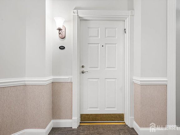 4th image of 7213 Falston Cir