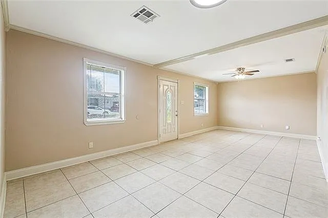 3611 Arizona Ave — Photo 4