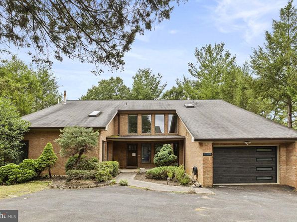 6627 Old Chesterbrook Rd