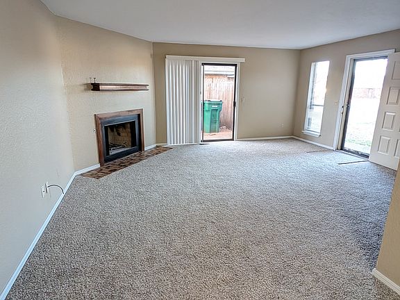 5th image of 7126 NW 115th St