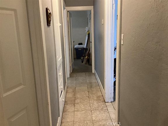 5th image of 1059 Thornton St