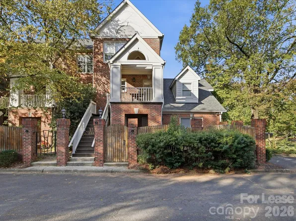 225 S Chase St, Charlotte, NC 28207