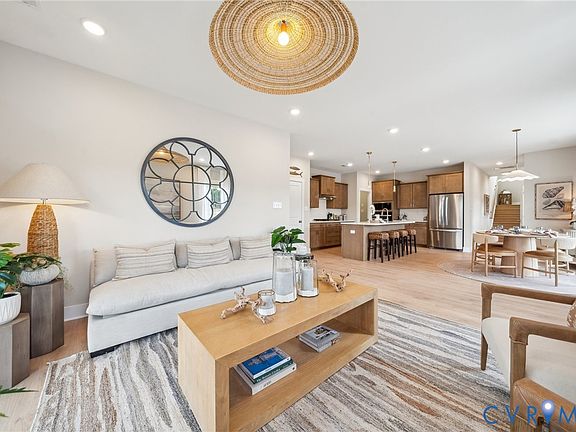 3rd image of 6600 Oasis Breeze Ln