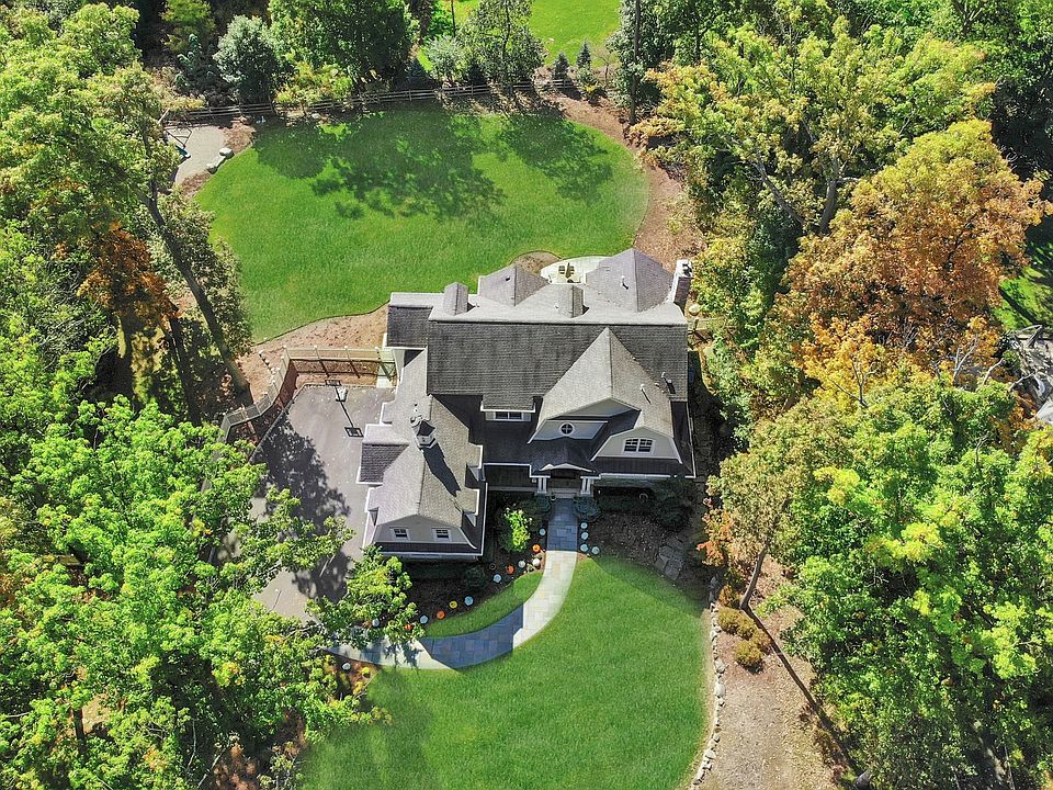 490 Clinton Ave, Wyckoff, NJ 07481 Zillow