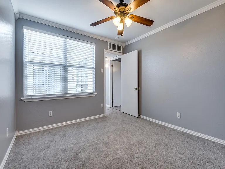 4646 Carr St — Photo 16
