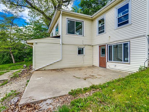 5th image of 181 Portage Lakes Dr