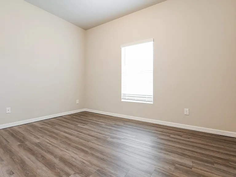 3468 Colfax Ln — Photo 11