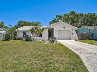 5611 22nd St E, Bradenton, FL 34203